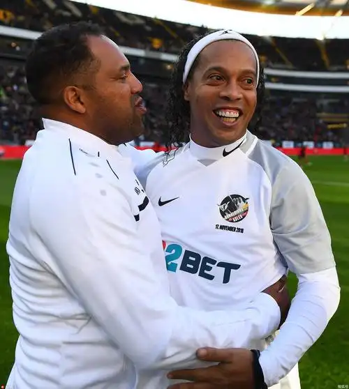 运动员们展 运动员们展